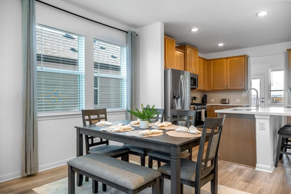 4-bedroom furnished rental in Hutto