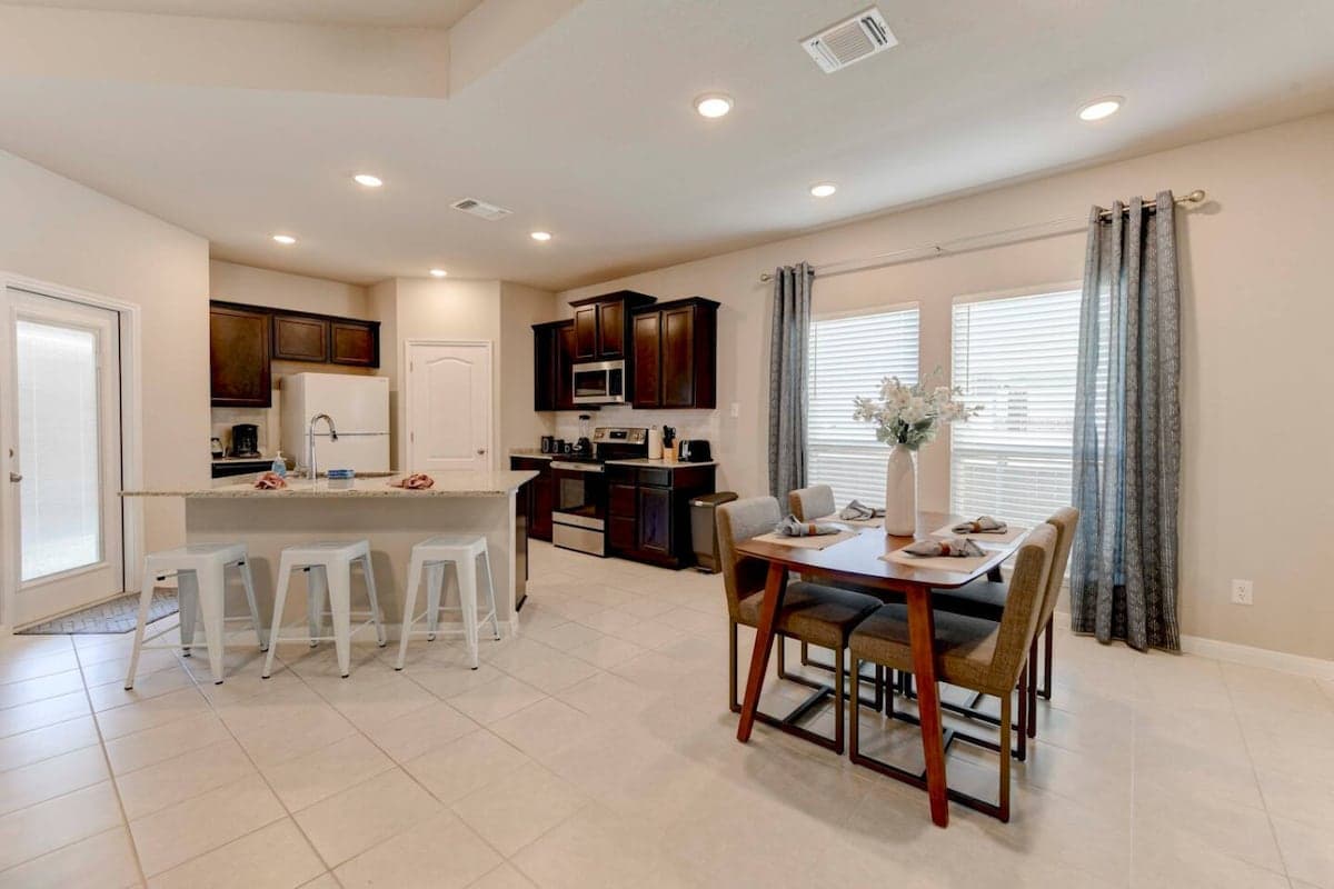 4-bedroom furnished rental in Temple